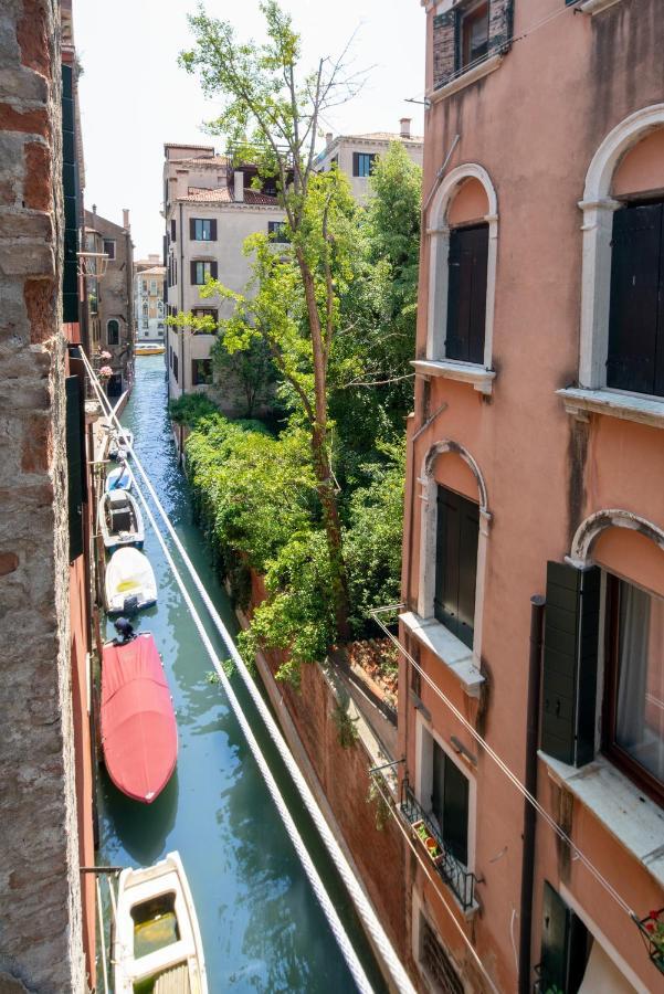 San Polo Canal View Apartments By Wonderful Italy เวนิส ภายนอก รูปภาพ